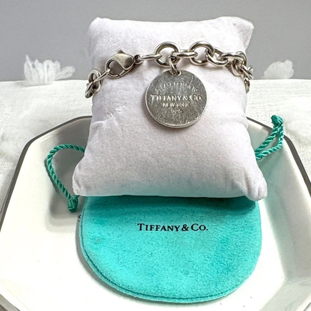 Tiffany & Co. Silver Chain - Return to Tiffany Round Tag Bracelet - Picture 1 of 6